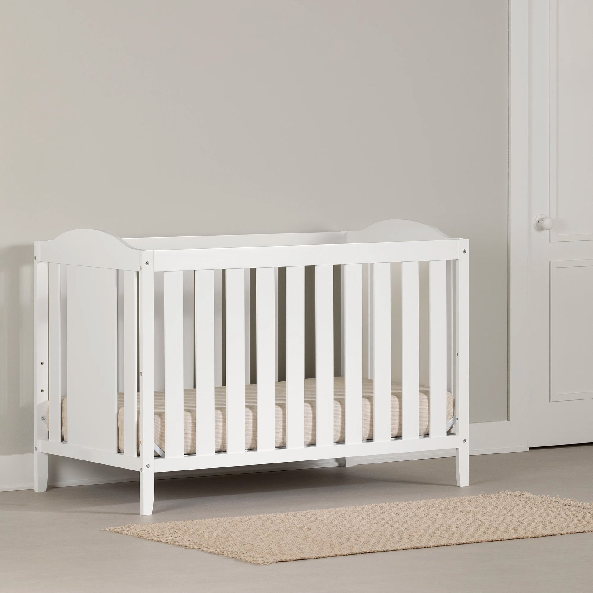 Baby crib adjustable mattress height clearance